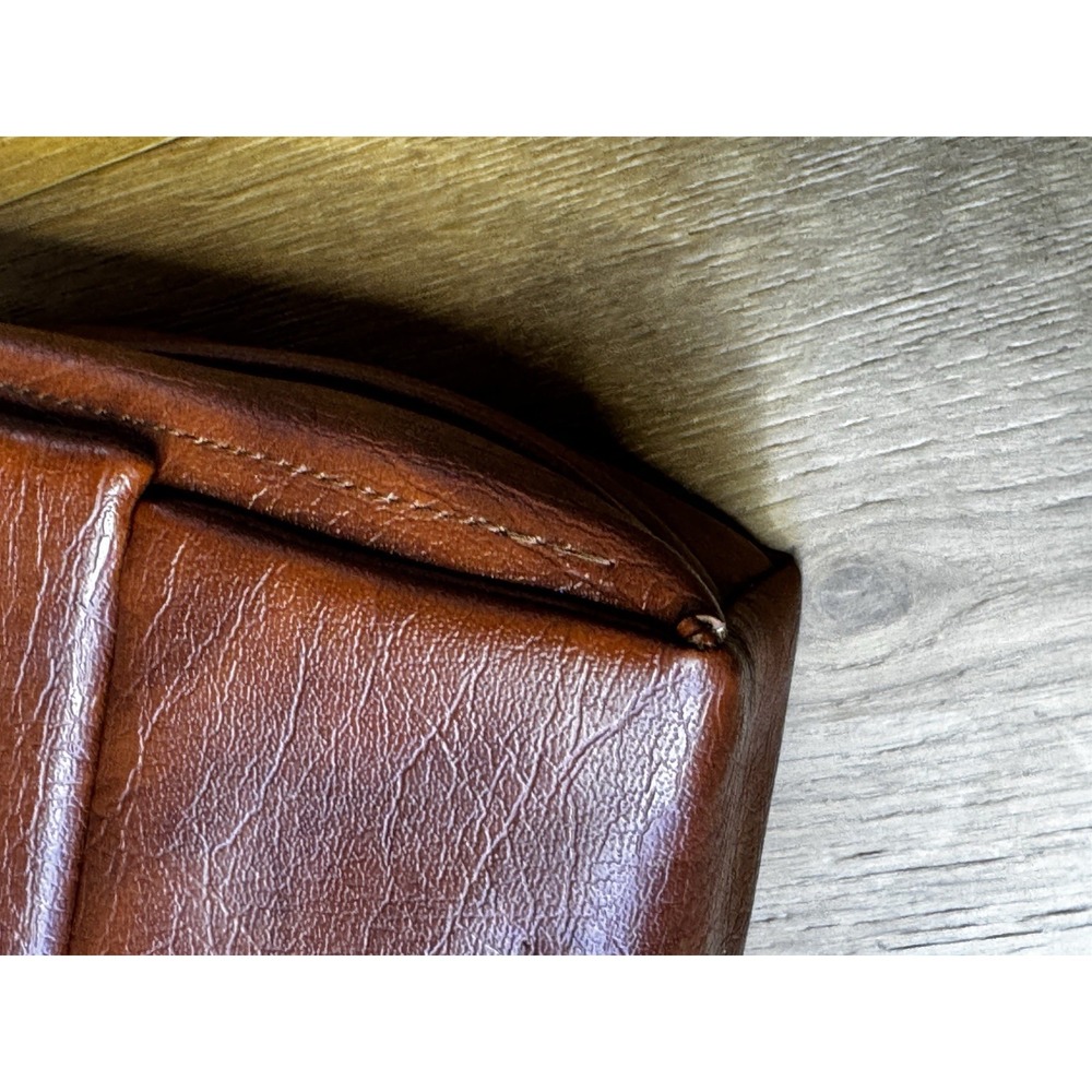 Vintage Flip Top Valet Kit by St Thomas 1970's - Picture 5 of 16
